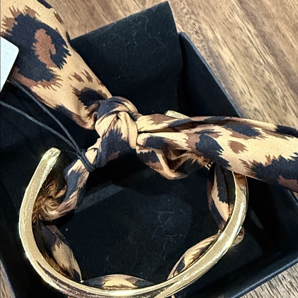 NWT Piper K Gold Cuff Bracelet with Animal Print Accents - Picture 4 of 4